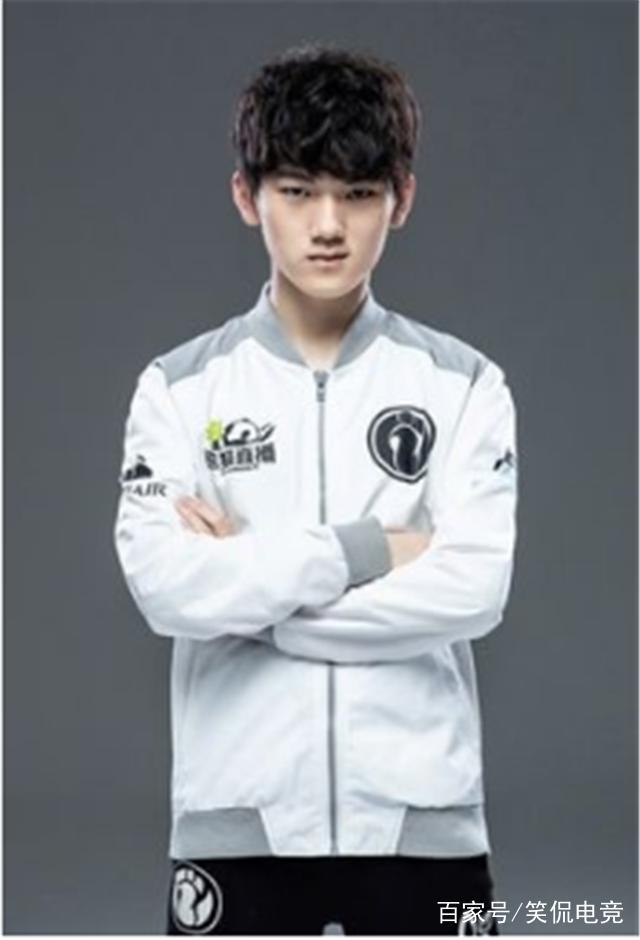 杨奇